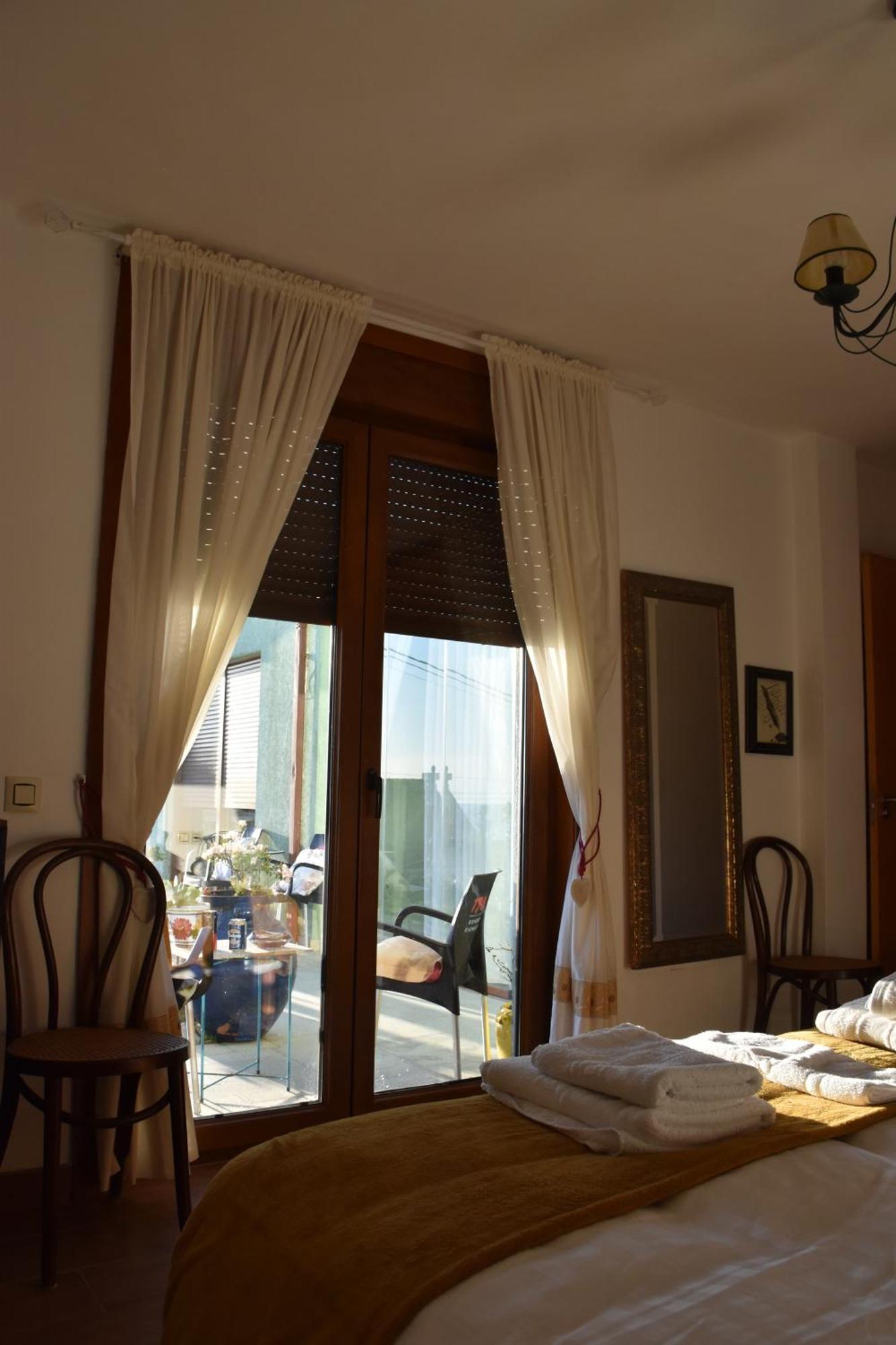 Pilgrim Rooms Os Agrinos Ойя Экстерьер фото